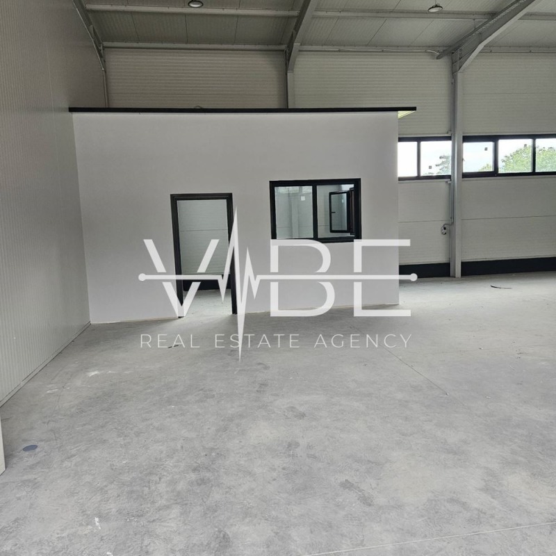 Дава под наем СКЛАД, гр. Ботевград, област София област, снимка 4 - Складове - 52521619