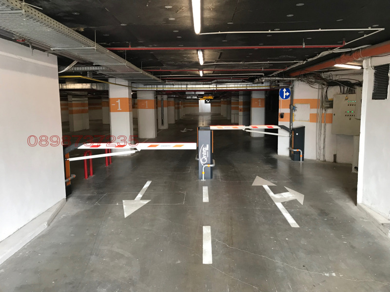 Дава под наем ГАРАЖ, ПАРКОМЯСТО, гр. Пловдив, Младежки Хълм, снимка 10 - Гаражи и паркоместа - 52780540