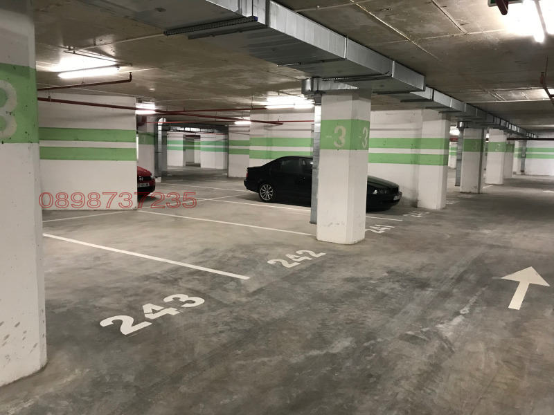 Дава под наем ГАРАЖ, ПАРКОМЯСТО, гр. Пловдив, Младежки Хълм, снимка 2 - Гаражи и паркоместа - 52780540