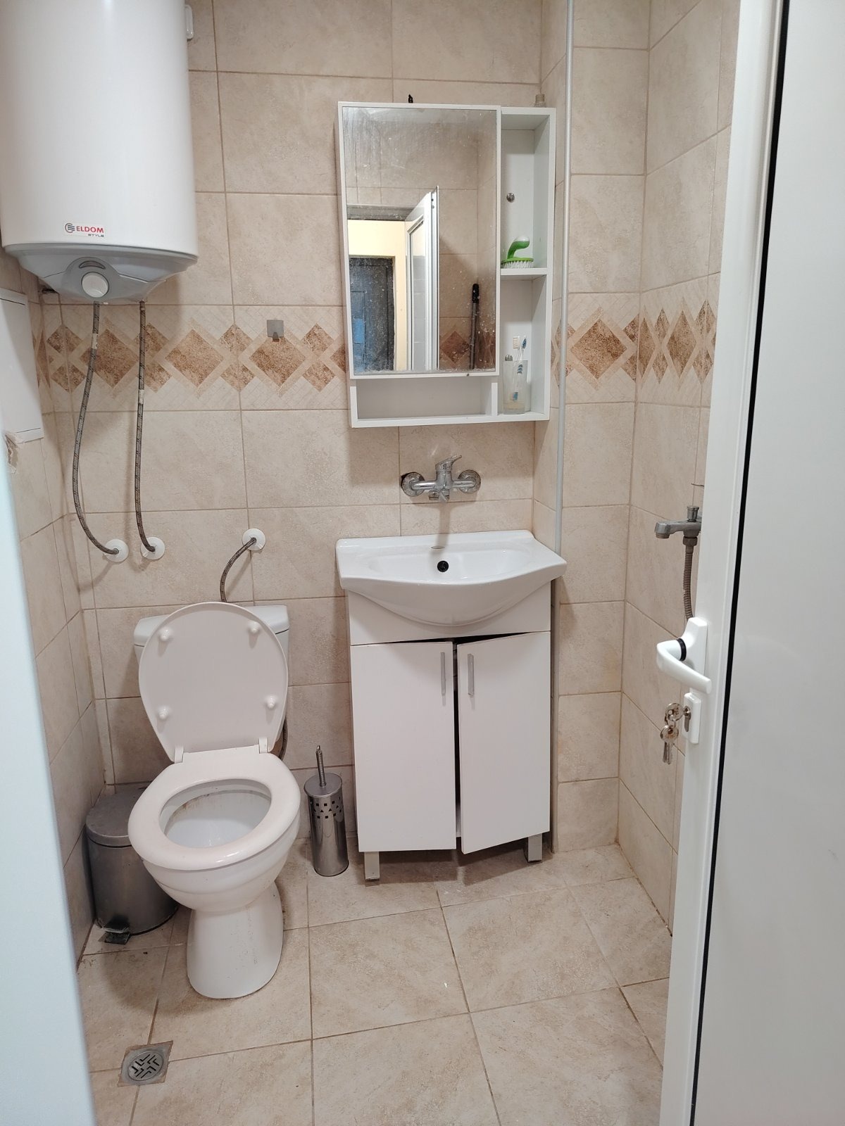 Дава под наем 1-СТАЕН, гр. Русе, Здравец Изток, снимка 6 - Апартаменти - 53981984