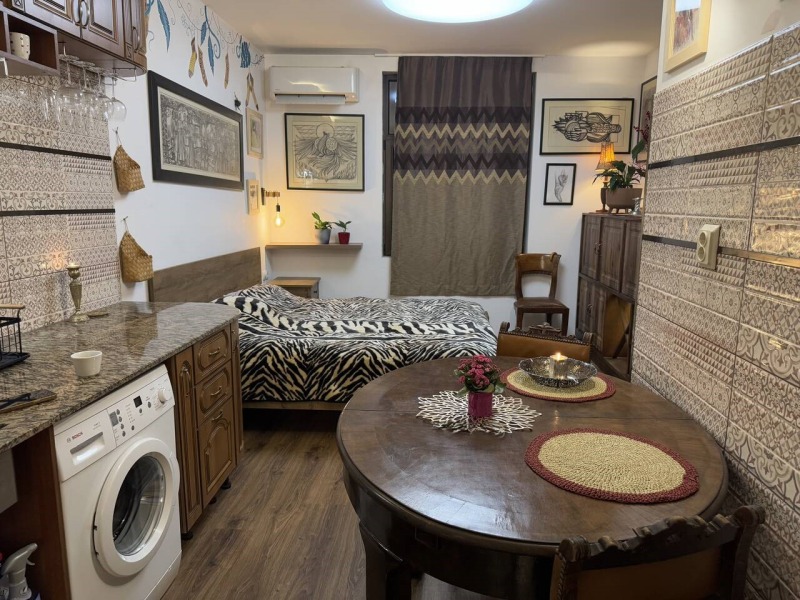 Kiadó  Stúdió Plovdiv , Kapana , 58 négyzetméter | 45580375