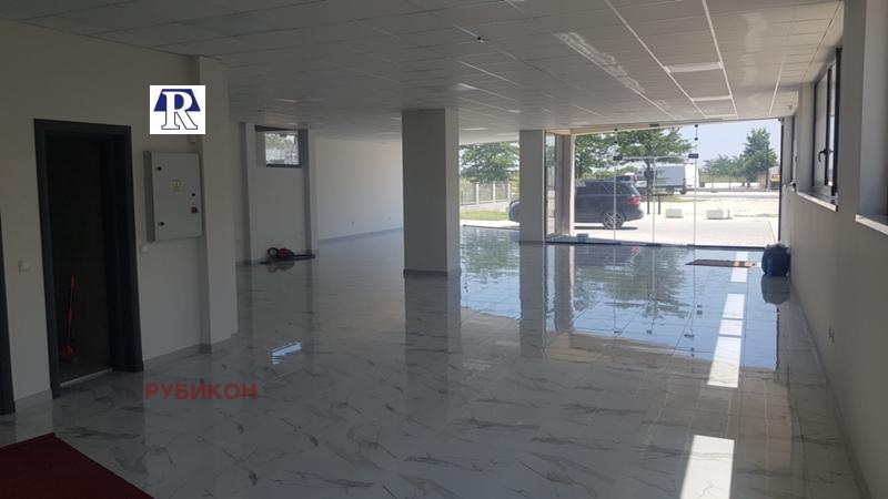 K pronájmu  Prodejna Plovdiv , Industrialna zona - Jug , 220 m2 | 86537442 - obraz [3]