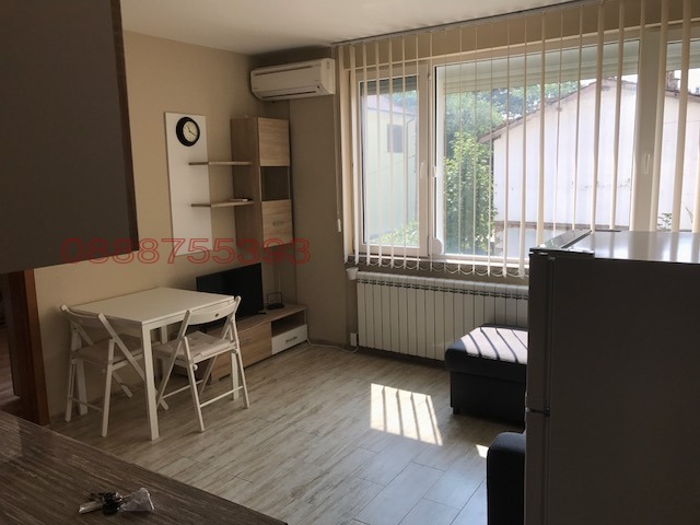 Издаје се  1 спаваћа соба Софија , Карпузица , 48 м2 | 68762211 - слика [4]