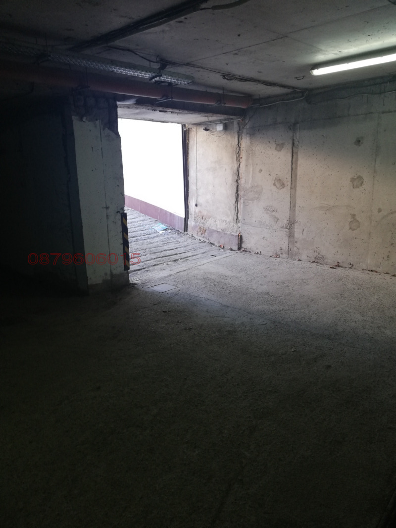 Дава под наем ГАРАЖ, ПАРКОМЯСТО, гр. София, Люлин 8, снимка 6 - Гаражи и паркоместа - 53221439