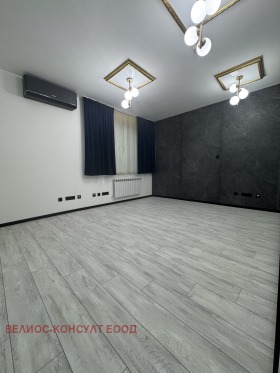 ОФИС, 70 m2