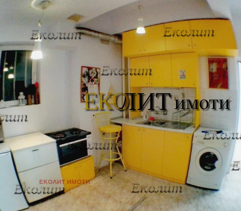 De inchiriat  1 dormitor Sofia , Țentâr , 67 mp | 46461061 - imagine [2]
