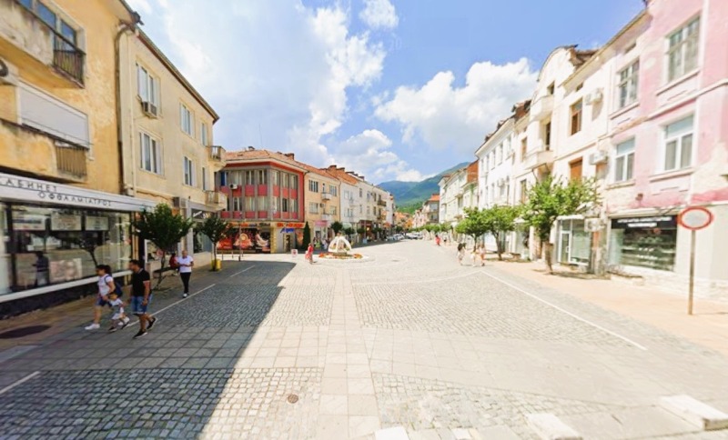 Дава под наем МАГАЗИН, гр. Гоце Делчев, област Благоевград