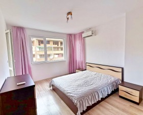 1 quarto Lazur, Burgas 10