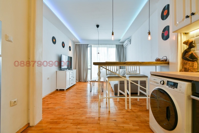 Дава под наем 2-СТАЕН, гр. София, Център, снимка 2 - Апартаменти - 52958178