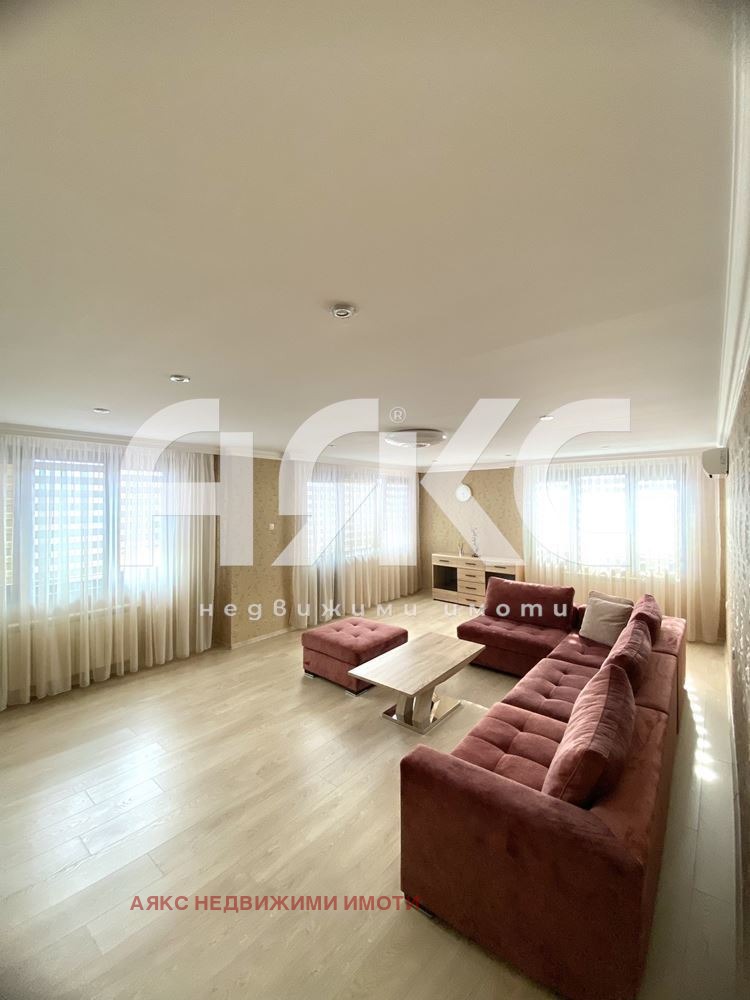 Дава под наем ЕТАЖ ОТ КЪЩА, гр. София, Требич