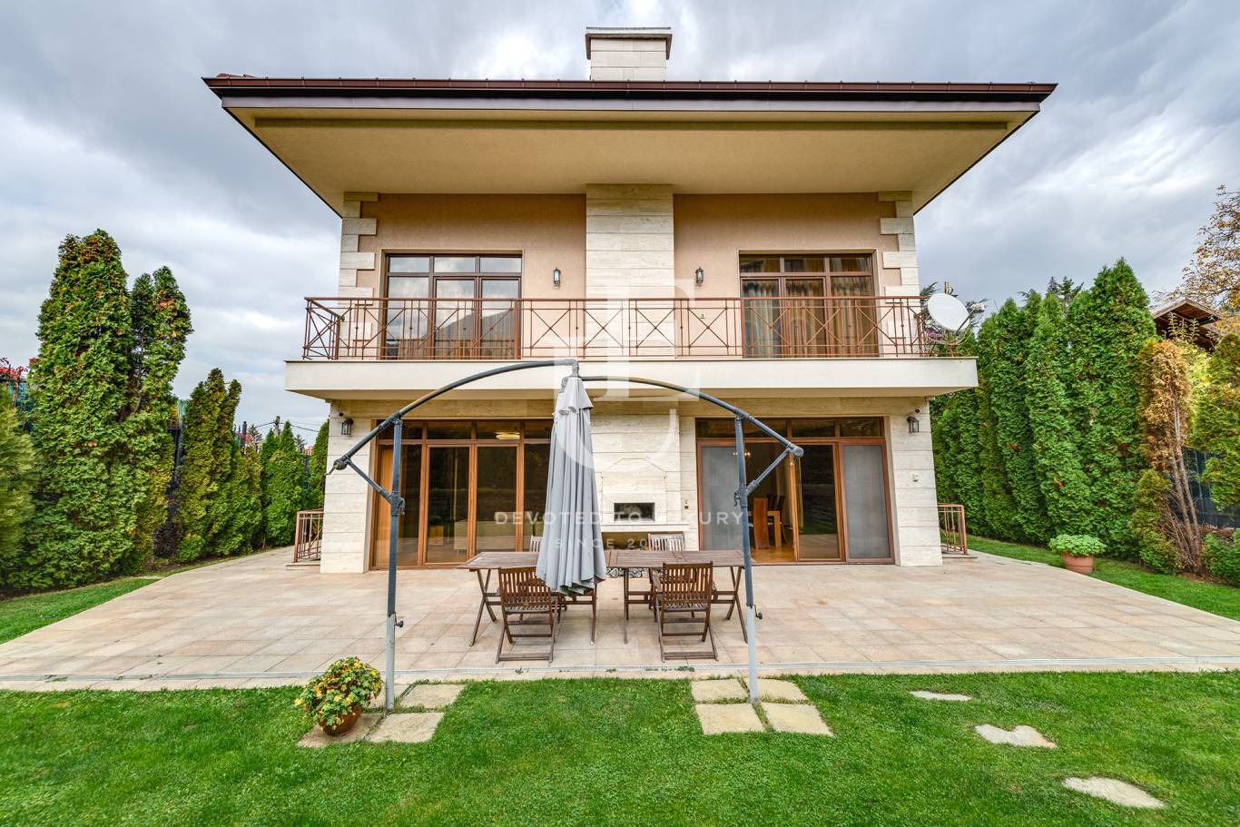 Дава под наем КЪЩА, гр. София, Бояна, снимка 2 - Къщи - 53452127