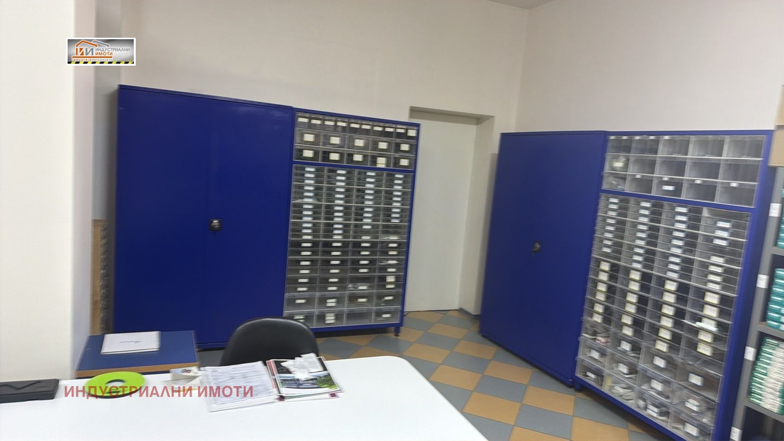 Дава под наем МАГАЗИН, гр. Пловдив, Център, снимка 9 - Магазини - 55300611