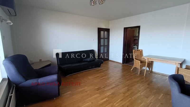 Te huur  1 slaapkamer Sofia , Lagera , 65 m² | 30401188