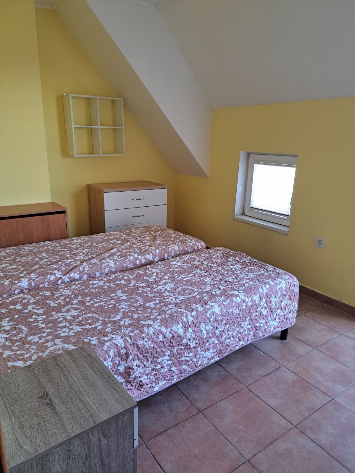 Дава под наем 2-СТАЕН, гр. Варна, Зимно кино Тракия, снимка 11 - Апартаменти - 54201116