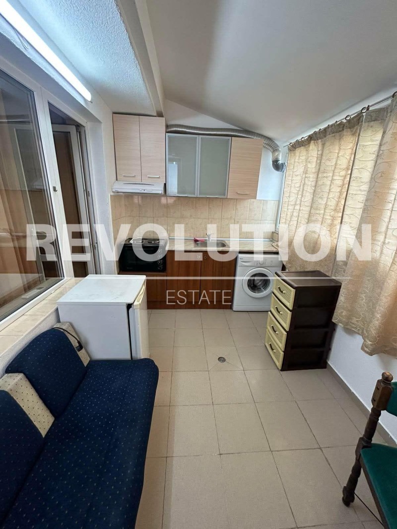 Дава под наем 1-СТАЕН, гр. Варна, Левски 1