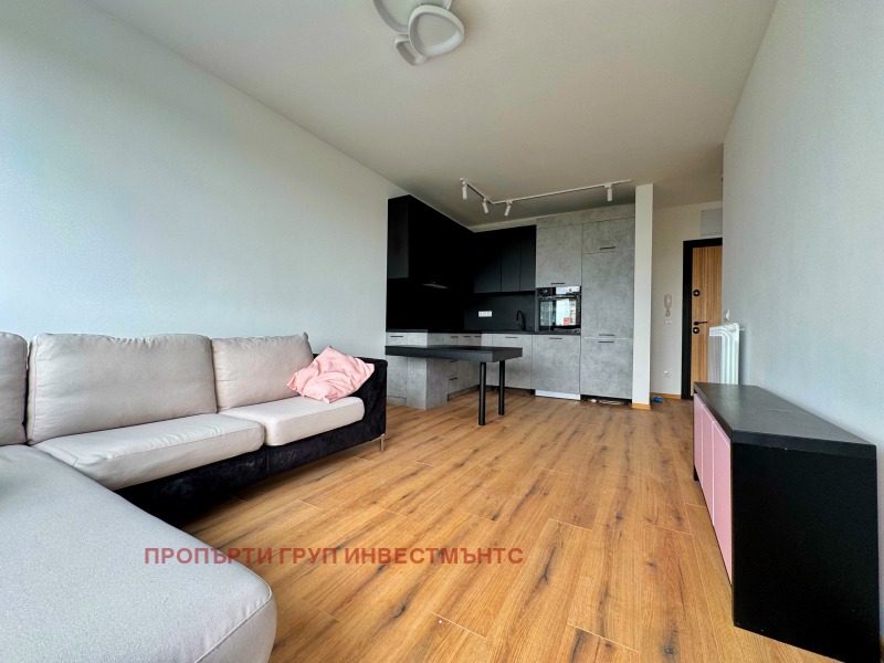 Para alugar  1 quarto Sofia , Zona B-5 , 61 m² | 93683568