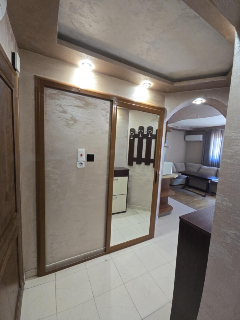 Дава под наем 2-СТАЕН, гр. Пловдив, Кючук Париж, снимка 3 - Апартаменти - 53435551