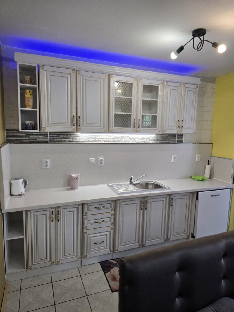 De inchiriat  2 dormitoare Plovdiv , Ciuciuc Parij , 96 mp | 49187653