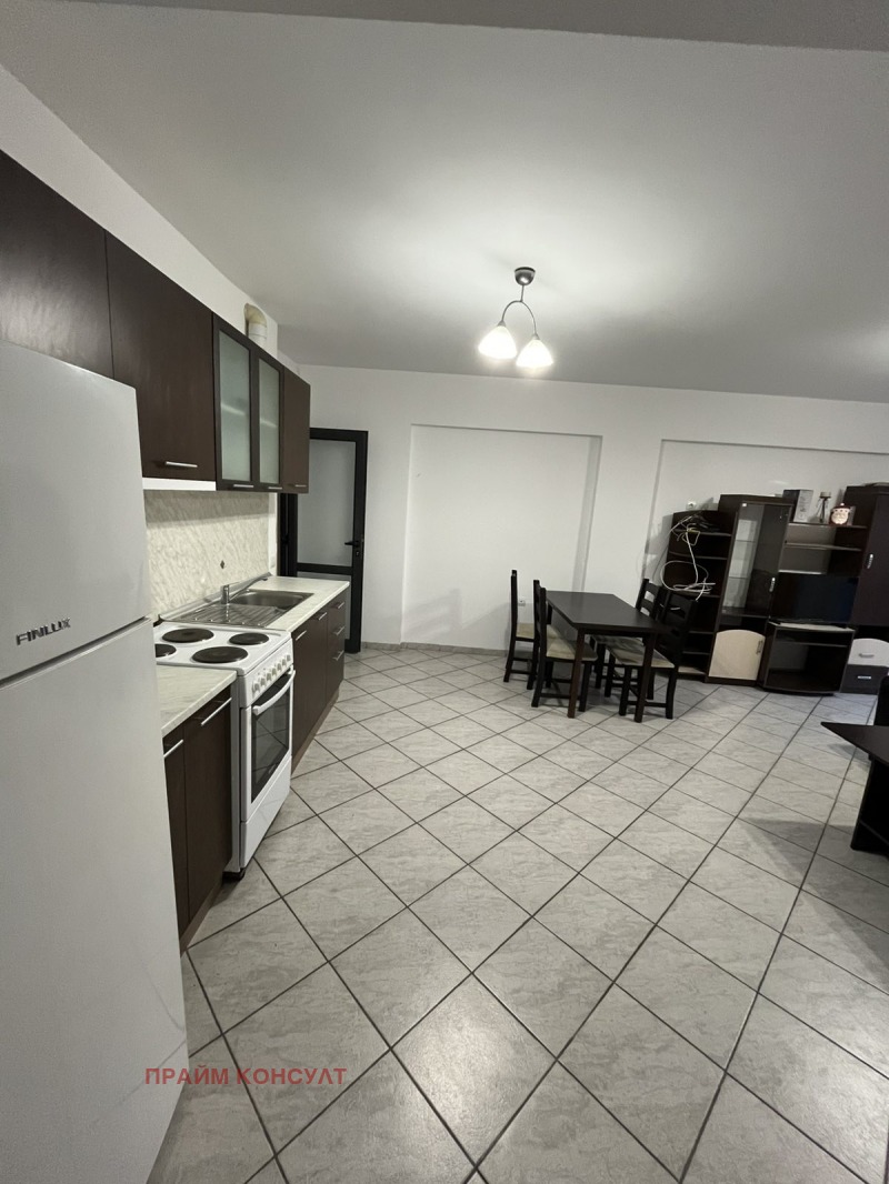 Дава под наем 3-СТАЕН, гр. Пловдив, Младежки Хълм, снимка 5 - Апартаменти - 53326659