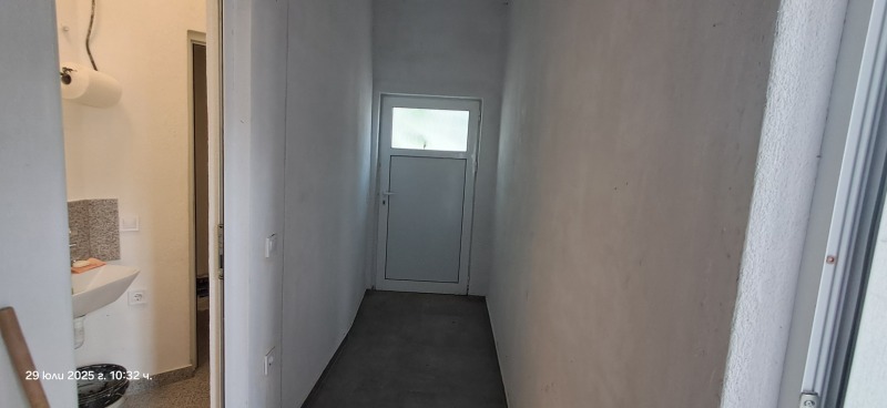 Издаје се  Индустријска зграда регион Пловдив , Карлово , 288 м2 | 41209517 - слика [4]
