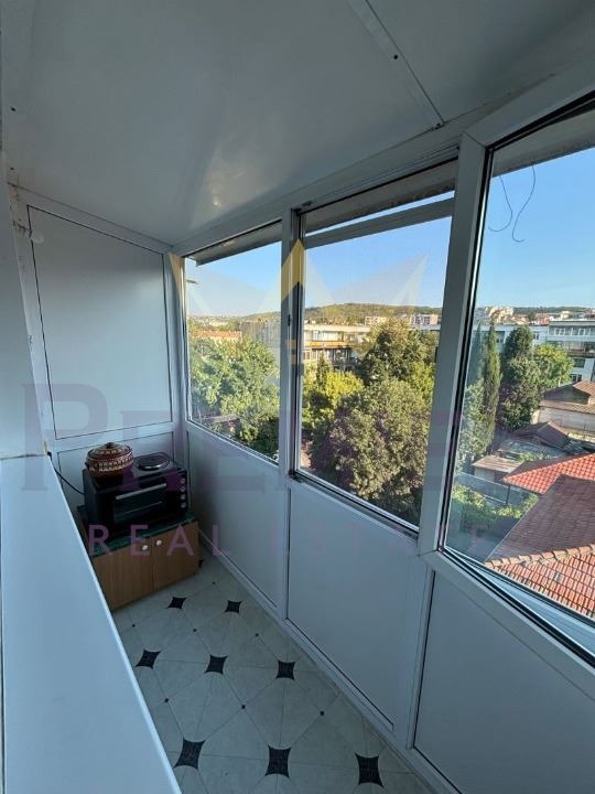 Издаје се  2 спаваће собе Варна , Аспарухово , 70 м2 | 15643229 - слика [9]