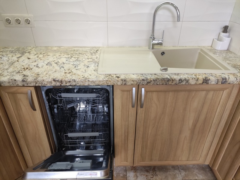 Дава под наем  4-стаен град София , Изток , 180 кв.м | 70034474 - изображение [5]