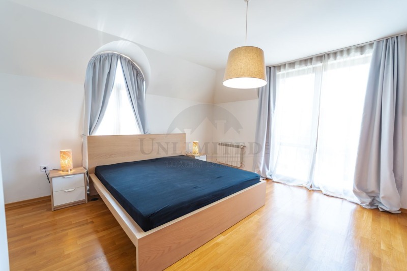 K pronájmu  2 ložnice Sofia , Centar , 130 m2 | 14990771 - obraz [10]