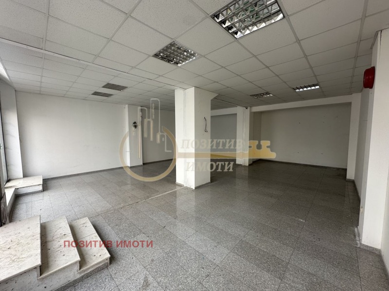 A louer  Bureau Sofia , Tsentar , 40 m² | 14131259