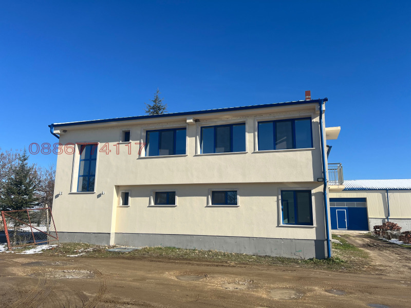 Дава под Наем СКЛАД в област Пловдив, с. Труд - 1100 кв.м / 3 663 € » 7 164.21 лв.