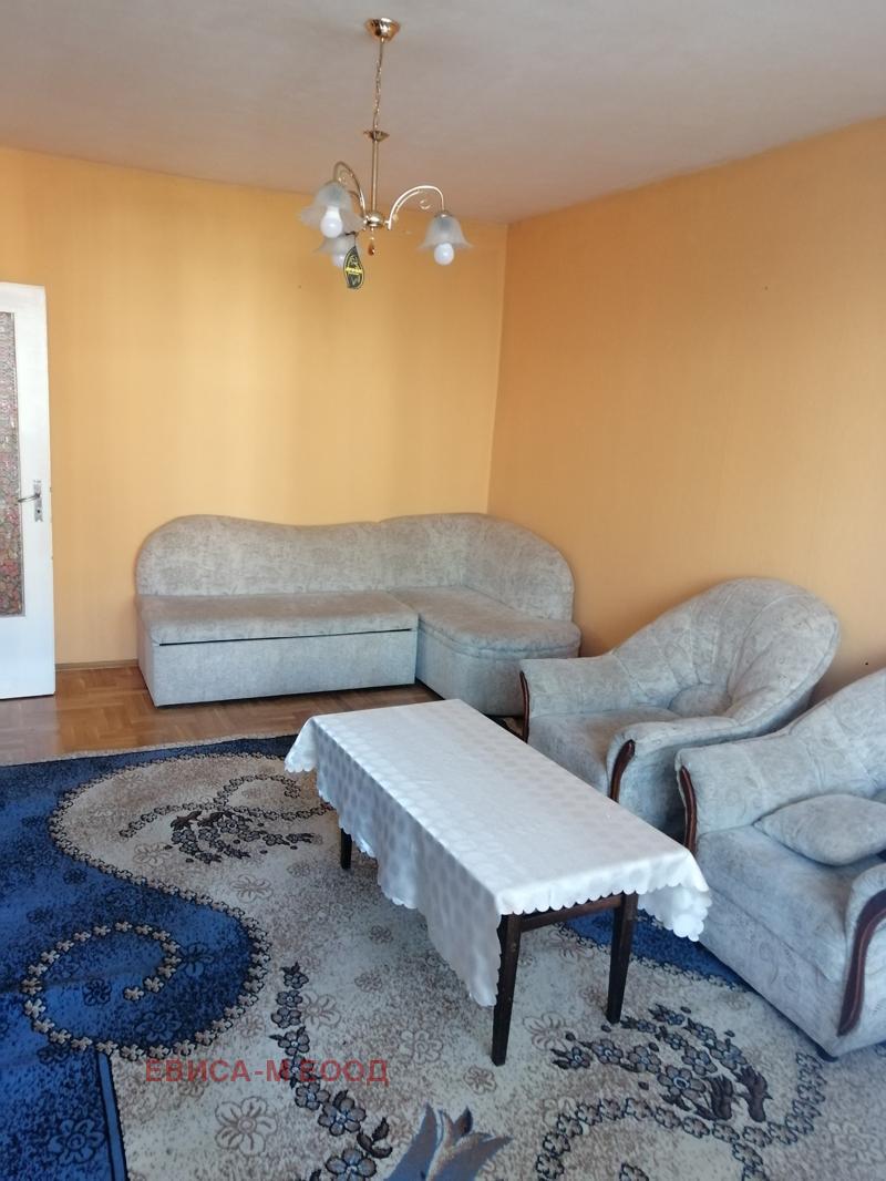Zu vermieten  1 Schlafzimmer Sofia , Nadeschda 1 , 50 qm | 90372707
