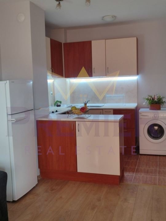 Дава под наем 2-СТАЕН, гр. Варна, Левски 1, снимка 2 - Апартаменти - 55134706