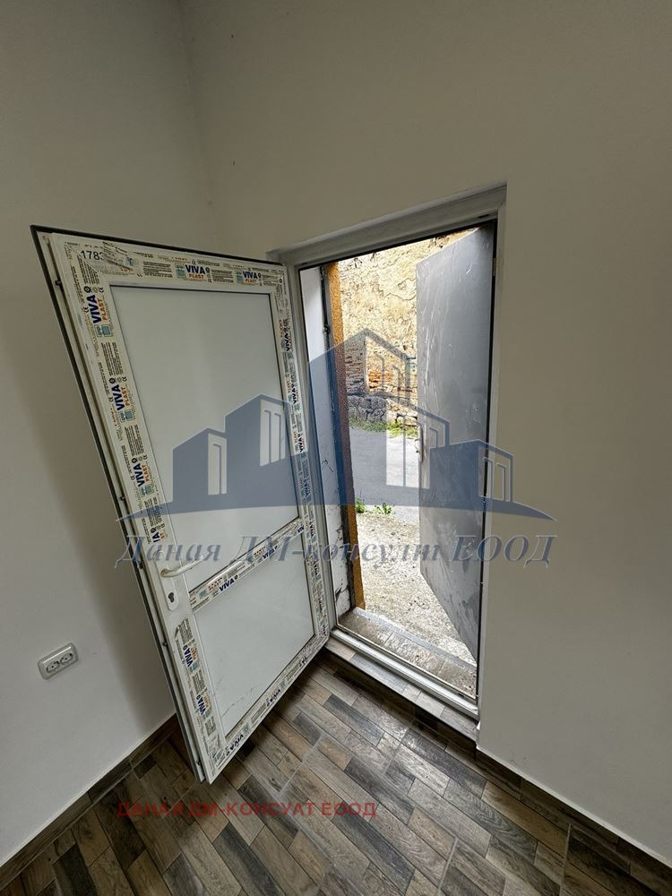 A louer  Bureau Choumen , Tsentar , 65 m² | 10174341 - image [12]