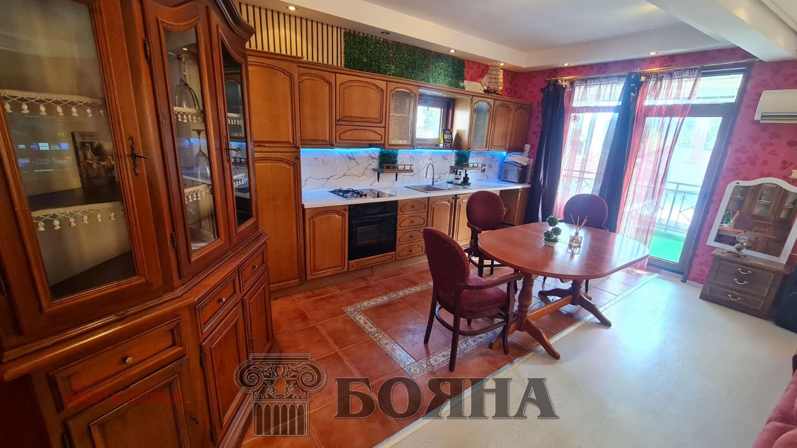 Дава под наем КЪЩА, гр. Русе, Хъшове, снимка 3 - Къщи - 54265121