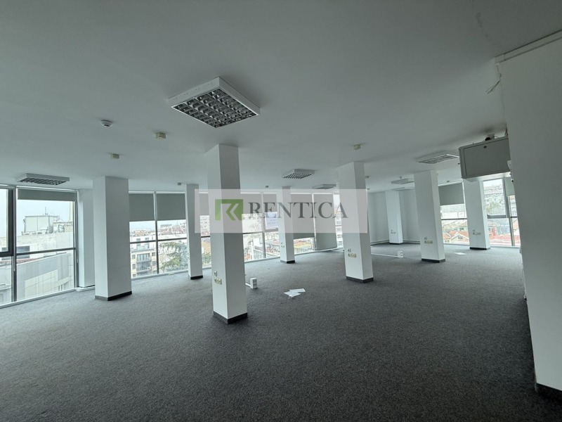 Дава под Наем ОФИС в град Варна, ЖП Гара - 200 кв.м / 1 100 € » 2 151.41 лв., РЕНТИКА.БГ
