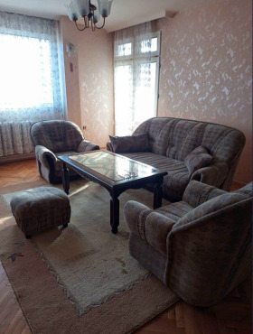 3+ camere da letto Strelbishte, Sofia 1