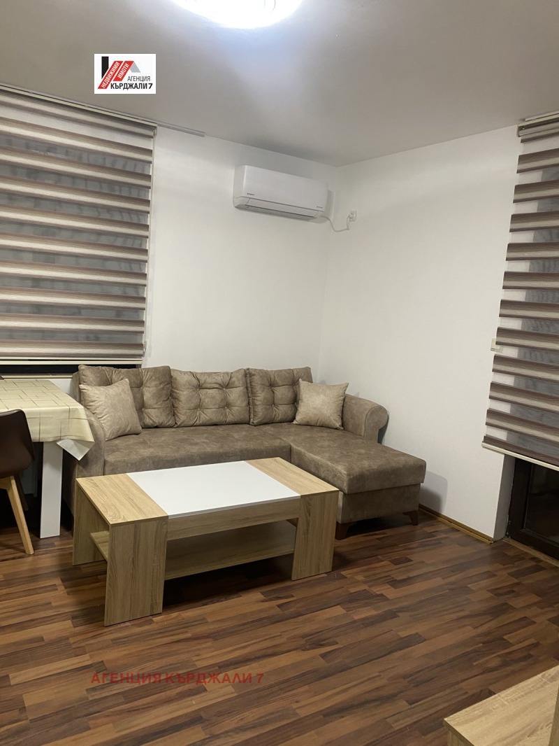 Дава под наем 2-СТАЕН, гр. Кърджали, Възрожденци, снимка 4 - Апартаменти - 53241399