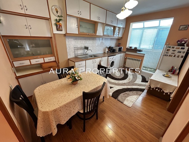 Kiadó  2 hálószobás Razgrad , Varos , 92 négyzetméter | 23045755 - kép [3]