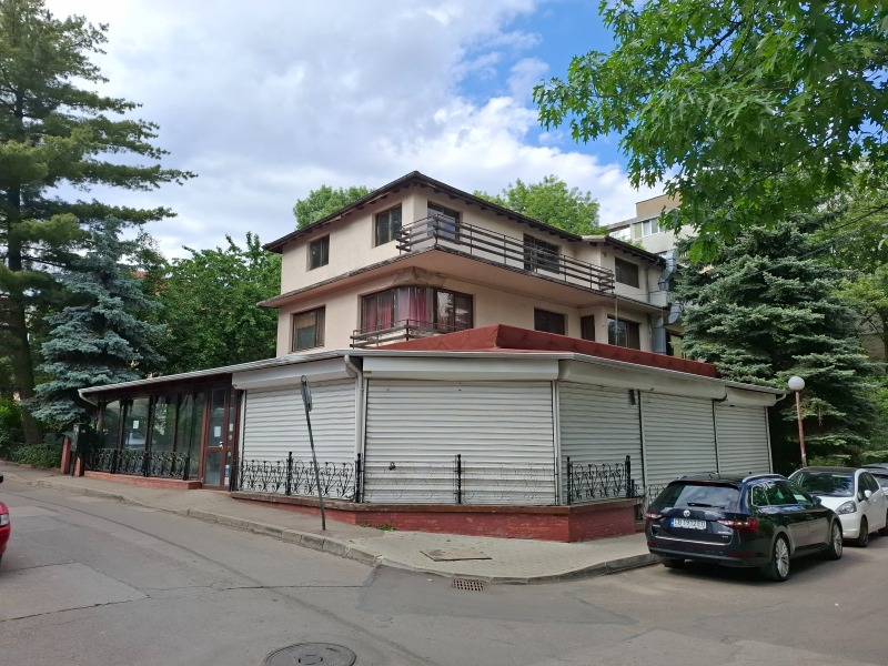 En renta  Bar; Cafetería Sofia , Iztok , 250 metros cuadrados | 89026336