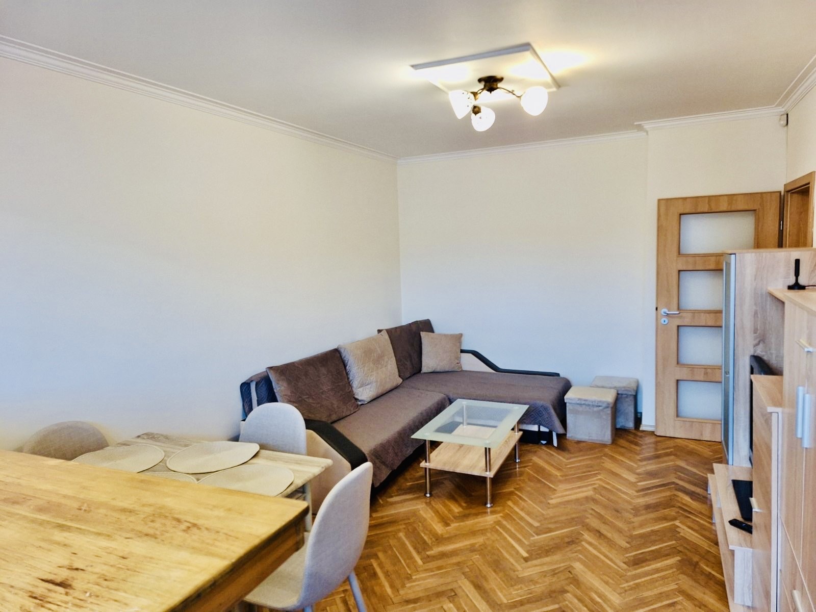 Дава под наем 2-СТАЕН, гр. София, Младост 4, снимка 2 - Апартаменти - 54266225