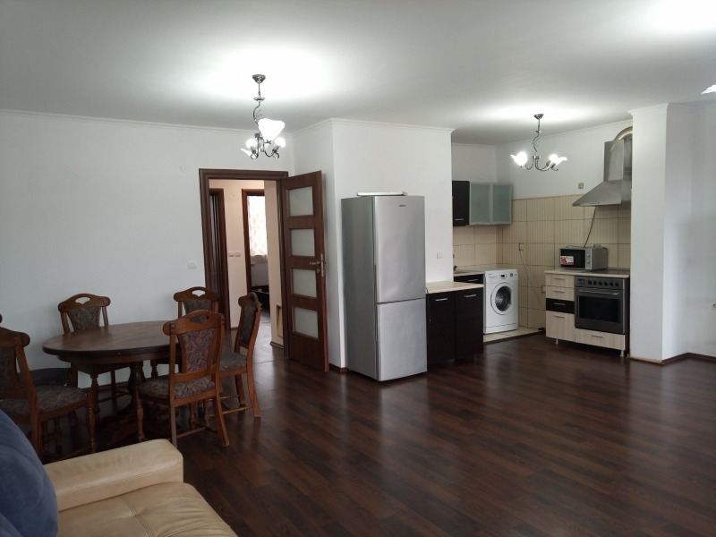 Kiadó  2 hálószobás Sofia , Centar , 98 négyzetméter | 93507074