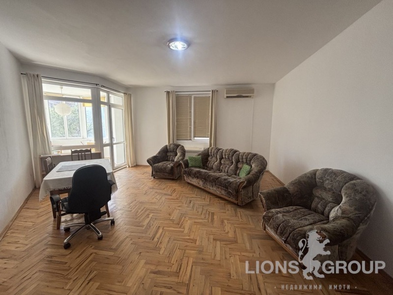 Дава под нем  3-стаен, град Варна, Бриз •  600 € • ID 93943138 — holmes.bg - [1] 