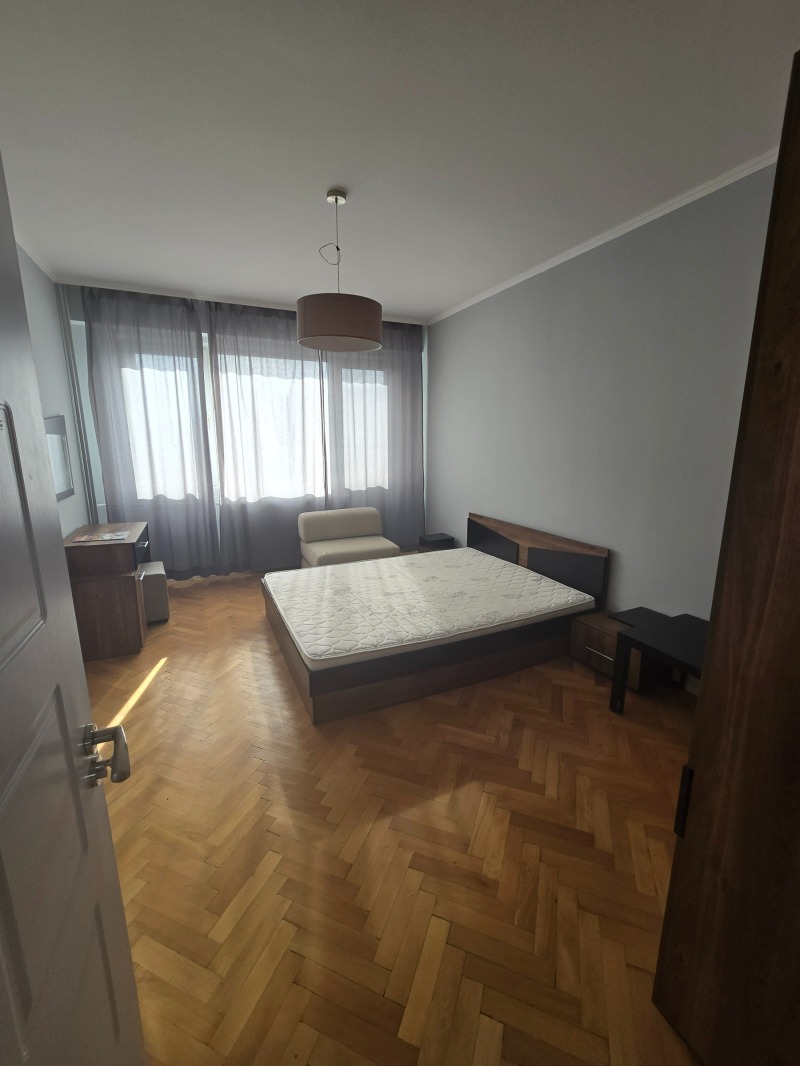 Дава под наем 4-СТАЕН, гр. София, Гевгелийски, снимка 3 - Апартаменти - 52462725