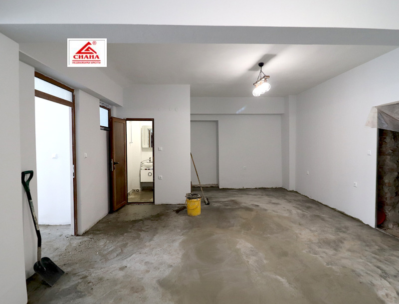 Zu vermieten  Büro Ruse , Promischlena zona - Zapad , 80 qm | 55896925 - Bild [2]