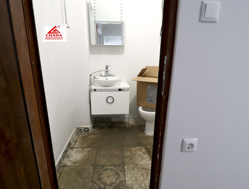 Zu vermieten  Büro Ruse , Promischlena zona - Zapad , 80 qm | 55896925 - Bild [6]