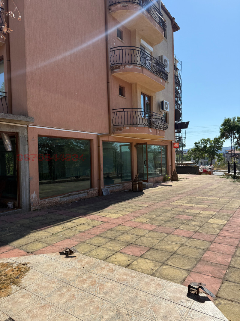 Дава под наем ЗАВЕДЕНИЕ, гр. Момчилград, област Кърджали, снимка 7 - Заведения - 52793880