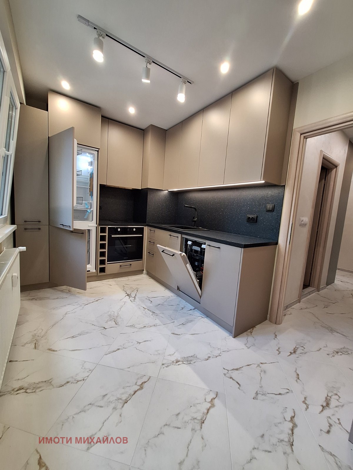 Дава под наем 3-СТАЕН, гр. София, Люлин 2, снимка 3 - Апартаменти - 54132059