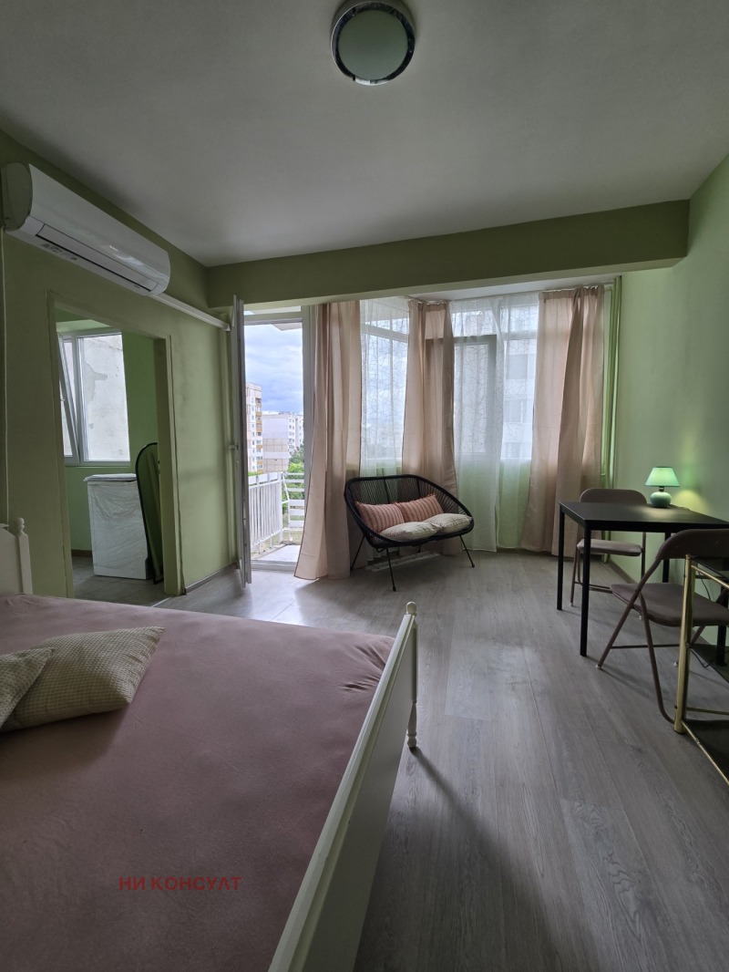 Kiadó  Stúdió Sofia , Ljulin 7 , 30 négyzetméter | 19047900