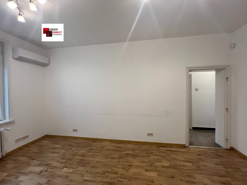 Дава под наем  3-стаен град София , Център , 95 кв.м | 98172426 - изображение [8]