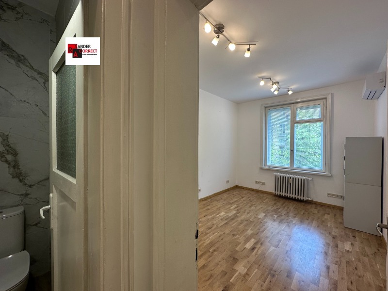Дава под наем  3-стаен град София , Център , 95 кв.м | 98172426 - изображение [2]