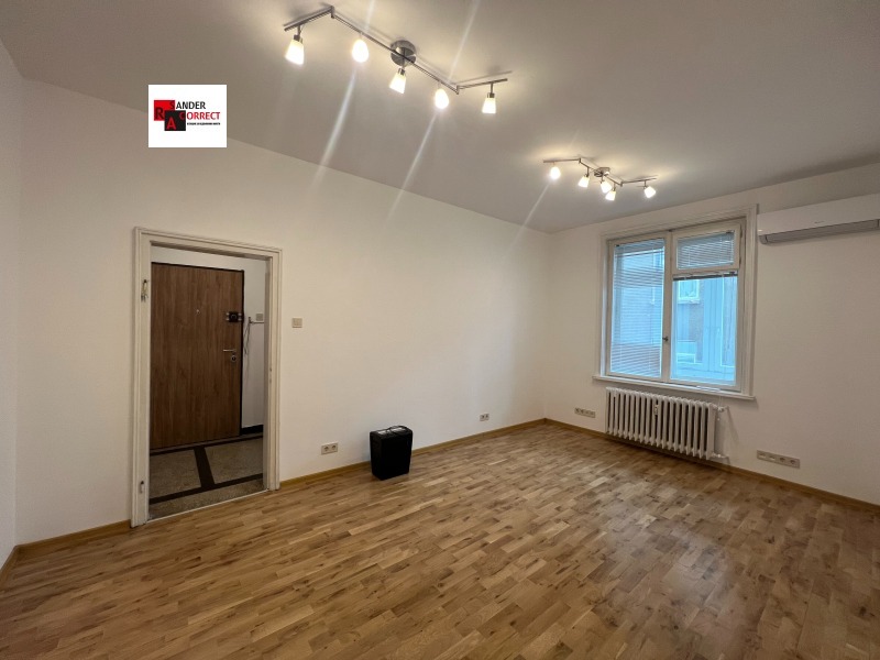 Дава под наем  3-стаен град София , Център , 95 кв.м | 98172426 - изображение [7]
